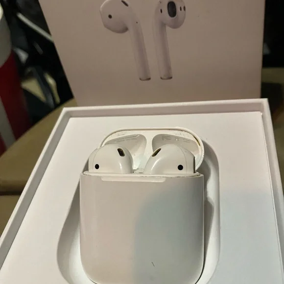 Apple AirPods